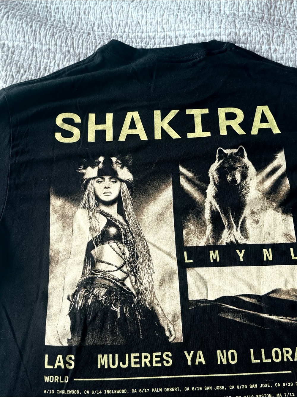SHAKIRA Tee - World Tour Las Mujeres ya no lloran